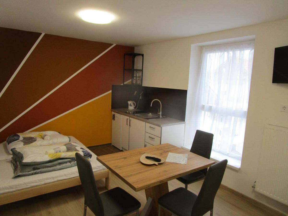 Veroland Maganszallashely Hódmezővásárhely Exterior foto